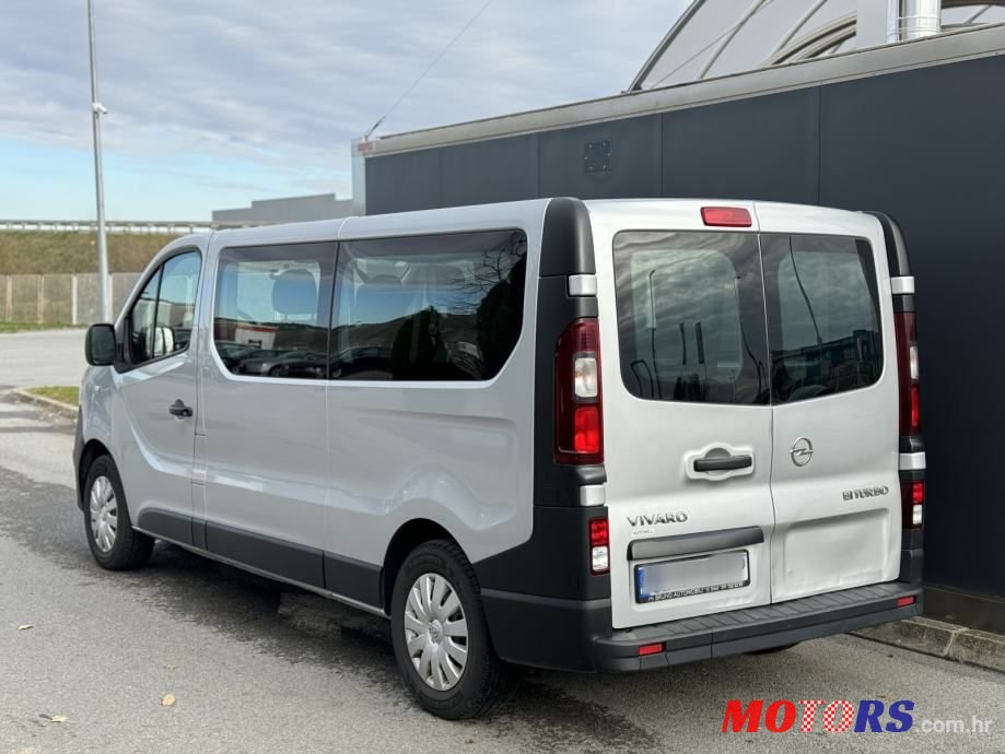 2017' Opel Vivaro photo #6
