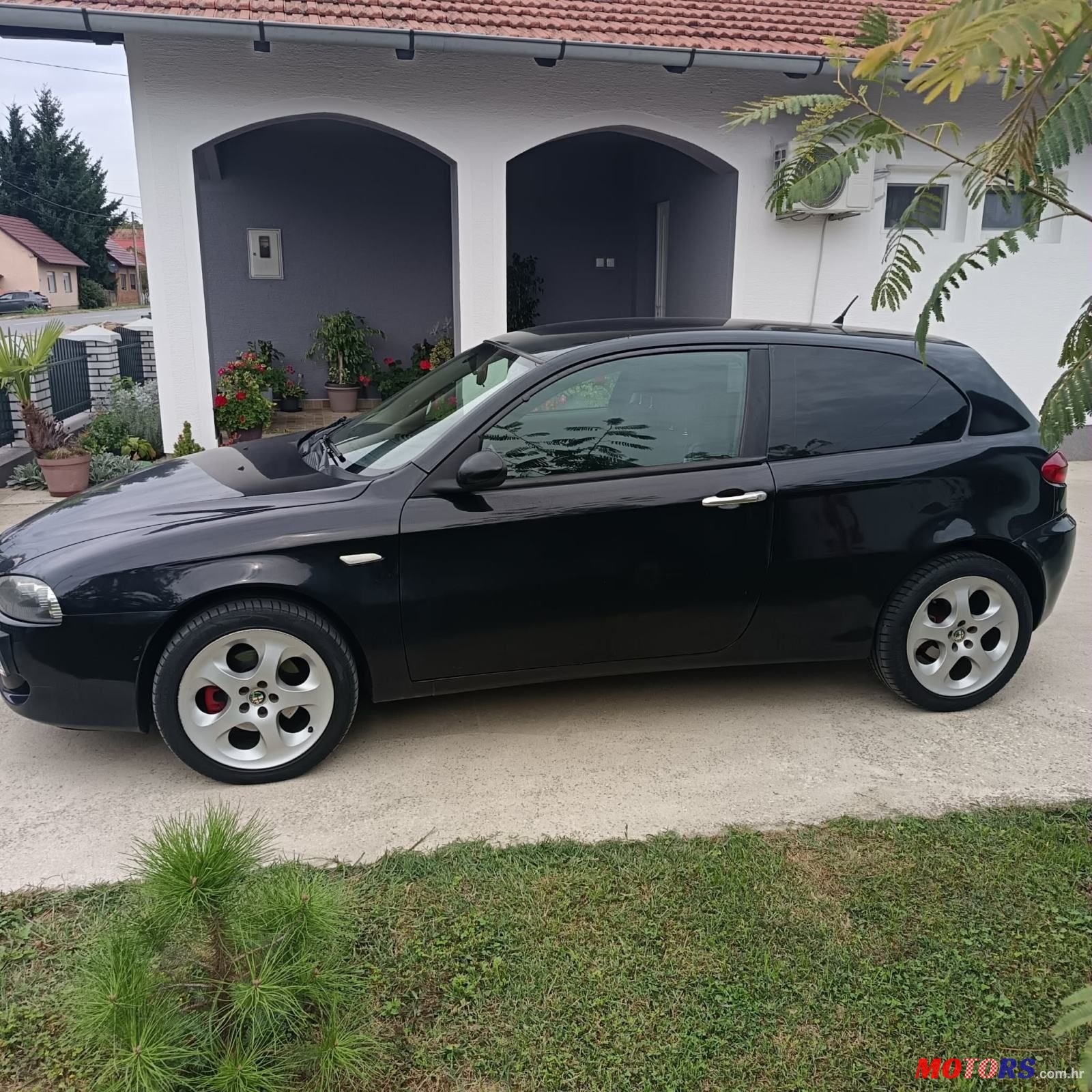 2007' Alfa Romeo 147 1,9 Jtd 120 photo #3