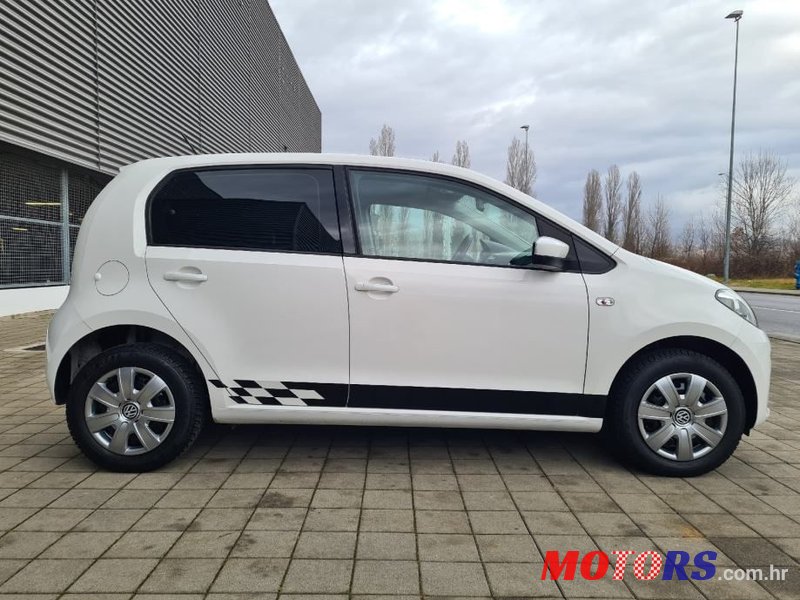 2015' Volkswagen Up! 1,0 Up! photo #6