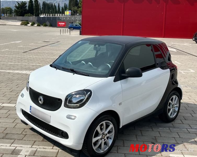 2015' Smart Fortwo photo #3