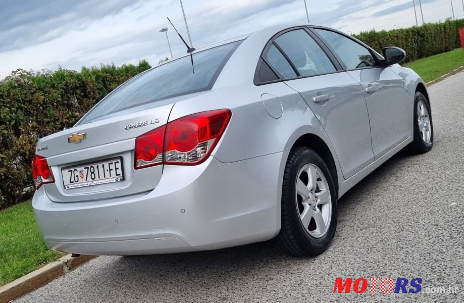2010' Chevrolet Cruze 1,6 photo #4
