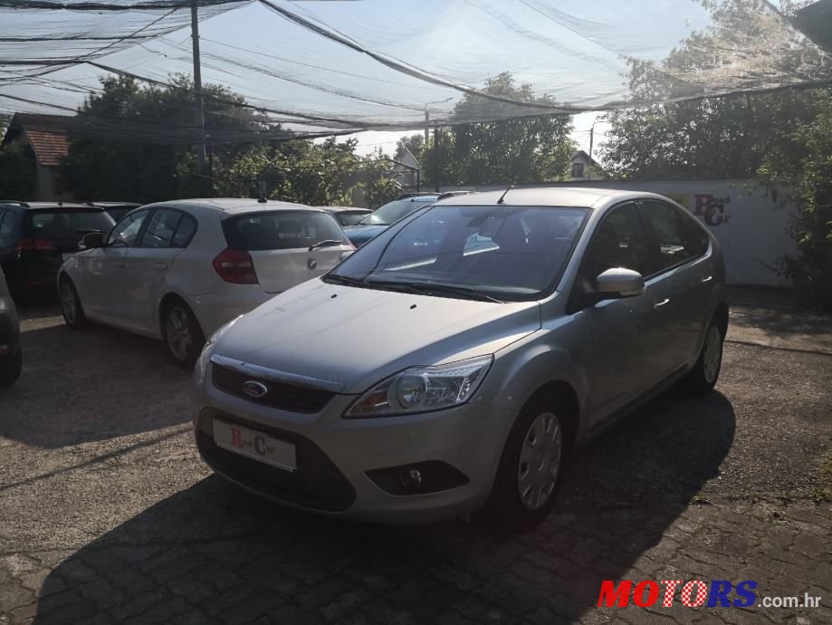 2009' Ford Focus photo #2