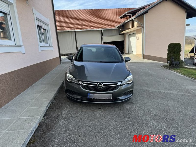 2017' Opel Astra 1.6 Cdti photo #5