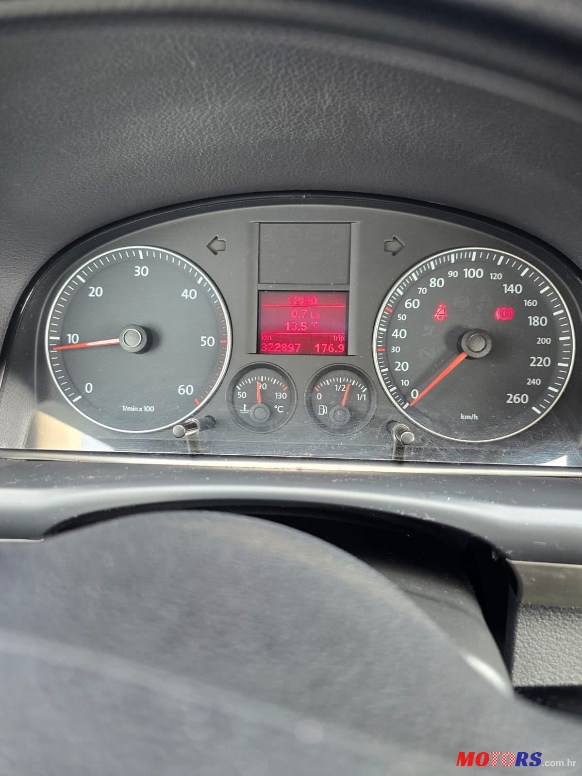 2009' Volkswagen Touran 1,9 Tdi photo #6