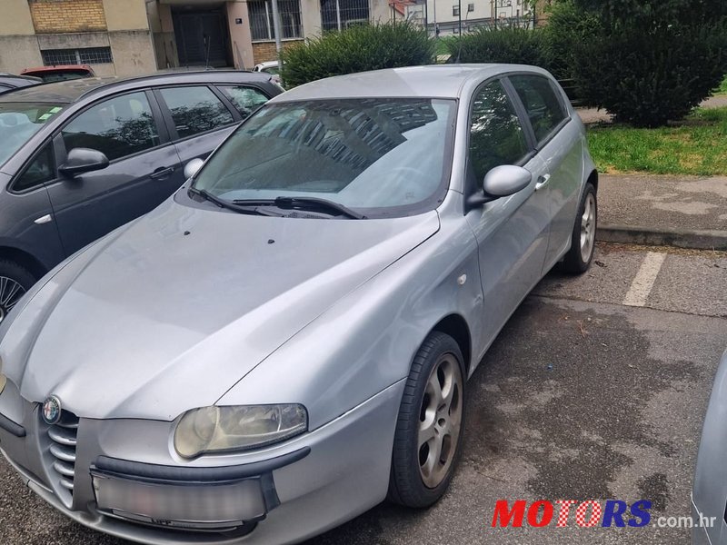 2004' Alfa Romeo 147 1,9 Jtd photo #1