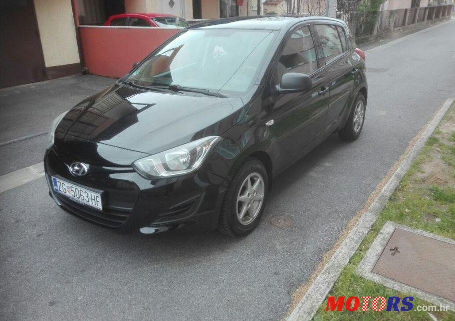 2013' Hyundai i20 1,1 Crdi photo #1