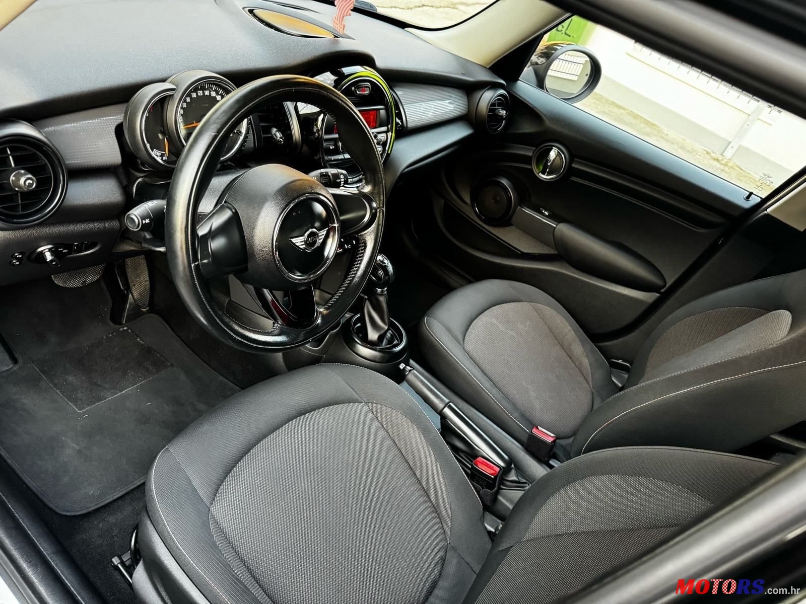 2016' MINI One Mini One photo #5