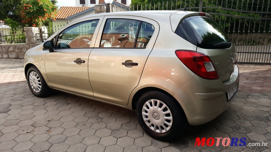 2009' Opel Corsa photo #2