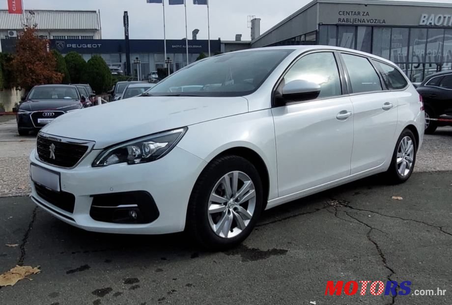 2018' Peugeot 308 Sw photo #1