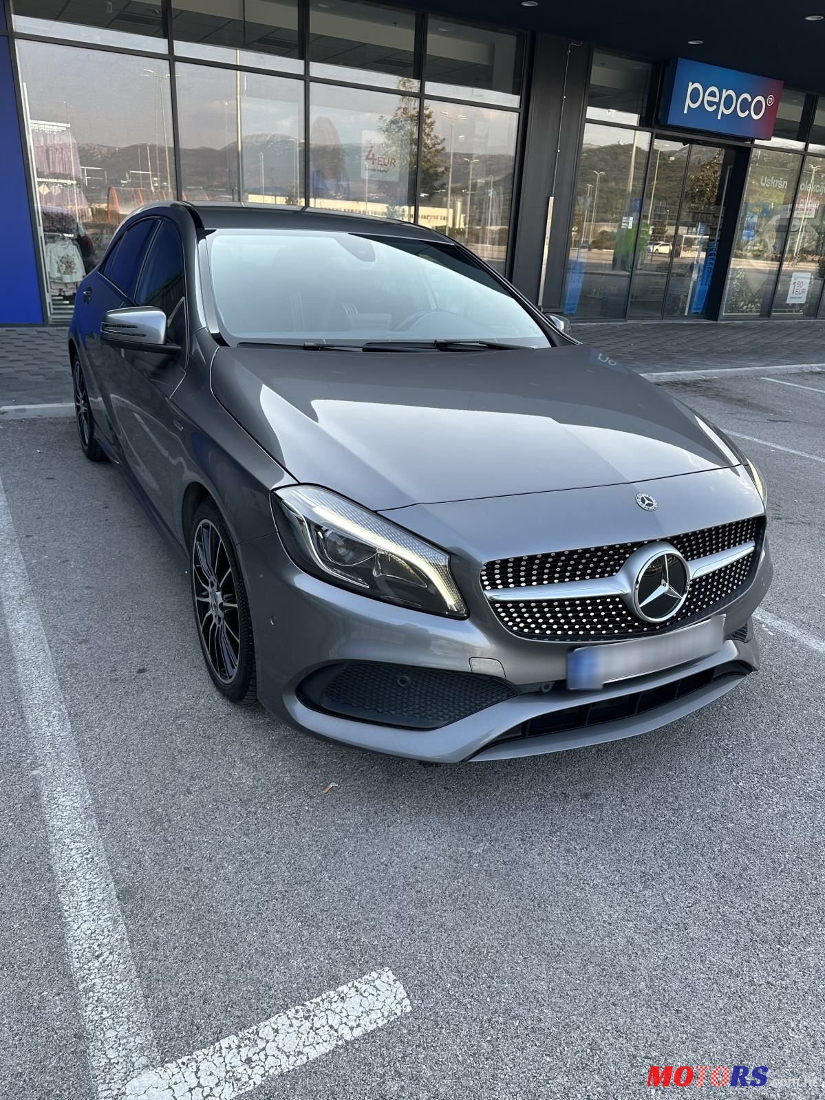 2018' Mercedes-Benz A-Klasa A 180 photo #2