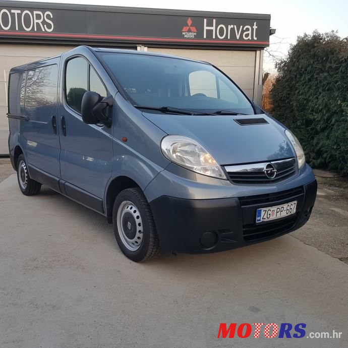 2008' Opel Vivaro photo #1