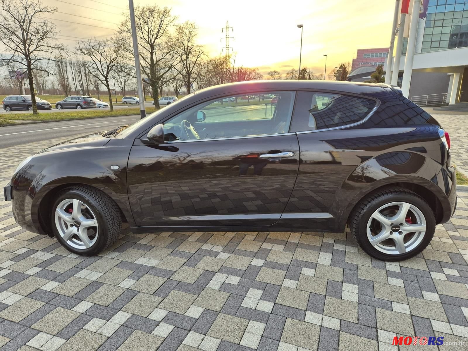 2009' Alfa Romeo MiTo 1,4 photo #4