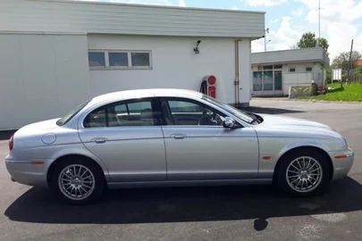 2007' Jaguar S-Type 2,7 D