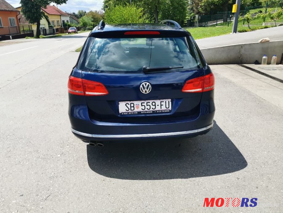 2012' Volkswagen Passat Variant photo #6