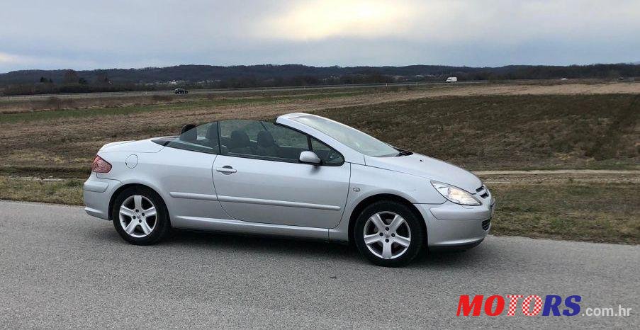 2004' Peugeot 307 Cc 2,0 16V photo #2