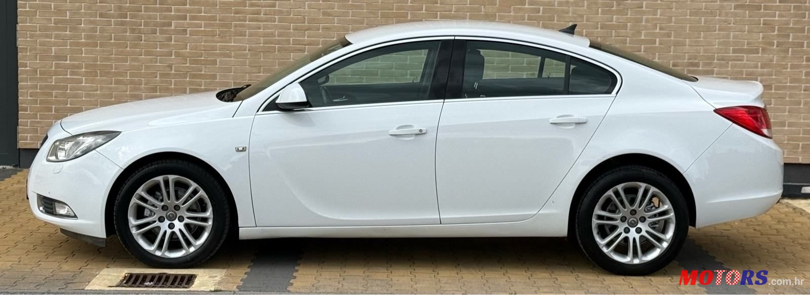 2010' Opel Insignia 2,0 Cdti photo #6