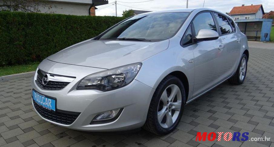 2012' Opel Astra 1,7 Cdti photo #1