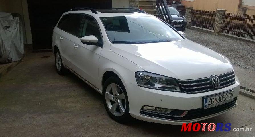 2013' Volkswagen Passat Variant photo #1