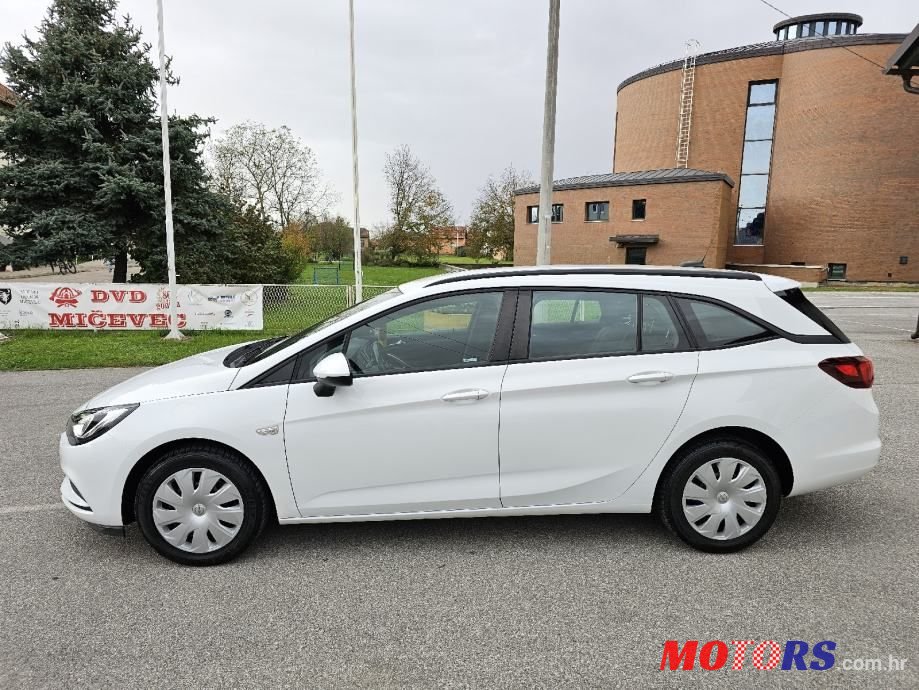 2018' Opel Astra 1.6 Cdti photo #5