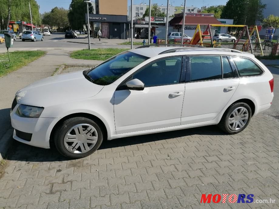 2014' Skoda Octavia Combi photo #3