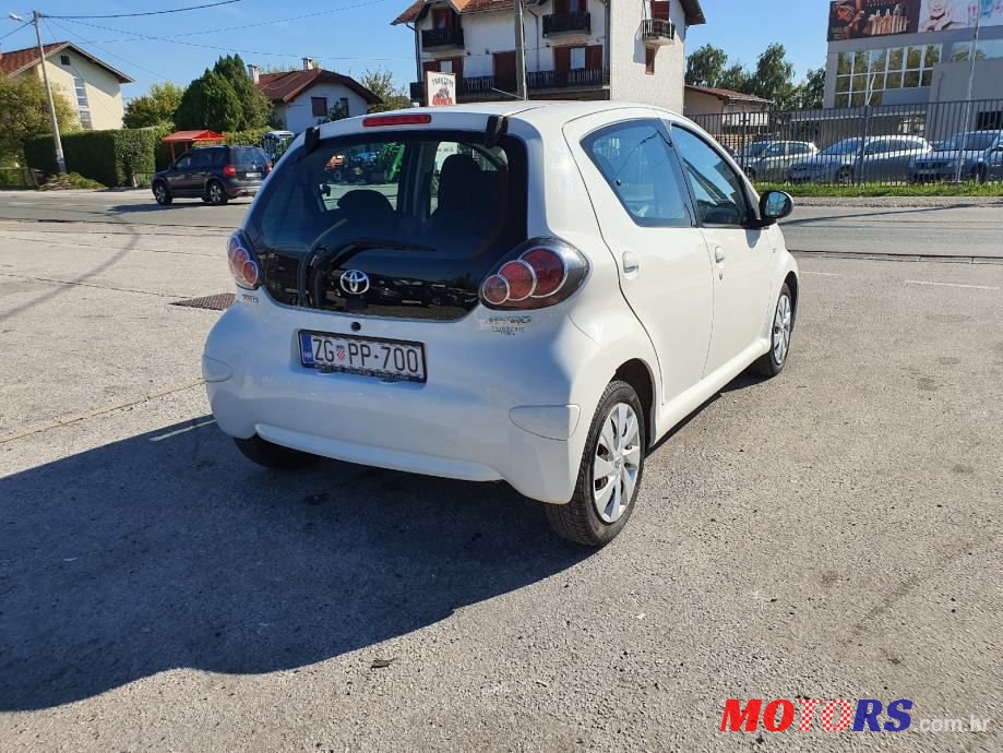 2014' Toyota Aygo photo #3