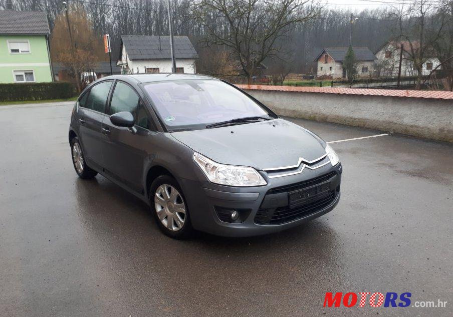2010' Citroen C4 1,6 Hdi photo #2