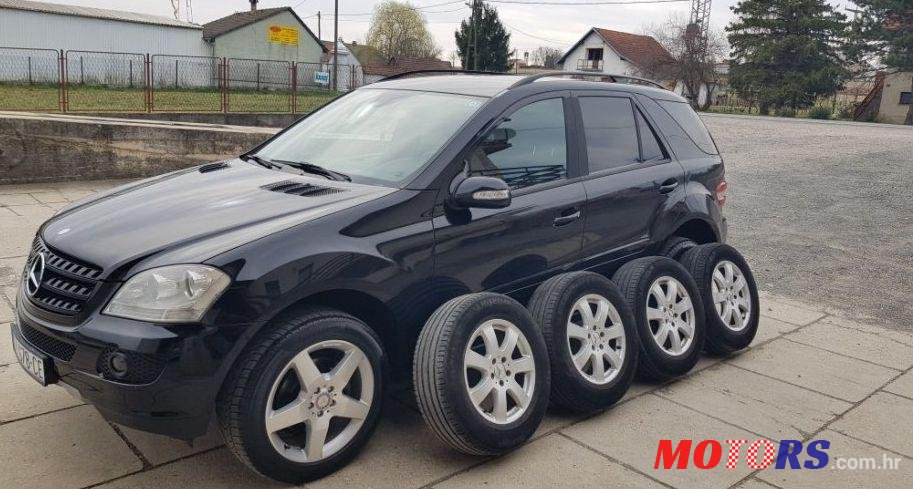 2006' Mercedes-Benz Ml 280 Cdi photo #1