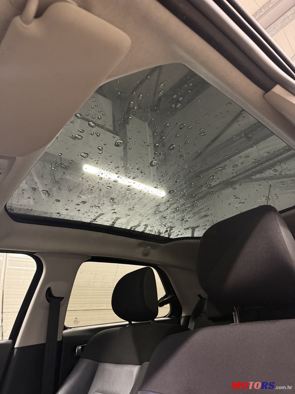 2016' Citroen C4 Cactus 1,2 Vti photo #6