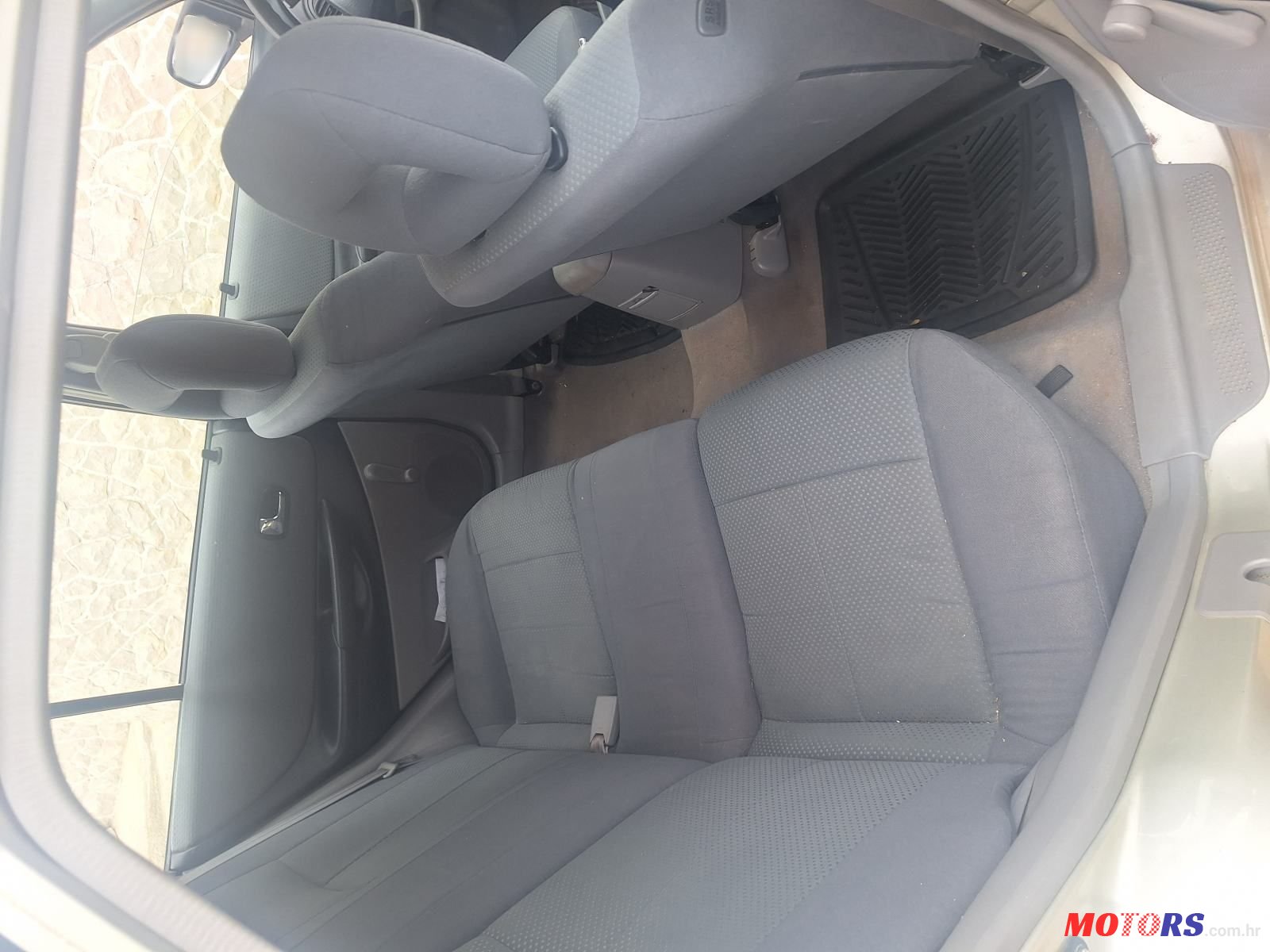 2003' Mazda 323 Osobno Vozilo photo #2