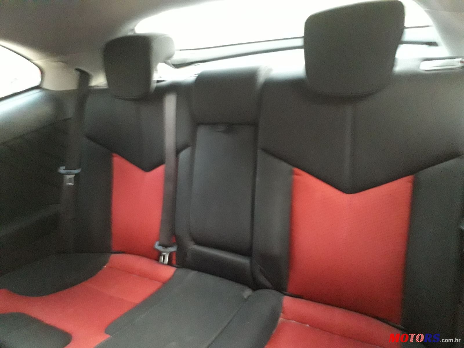 2007' Alfa Romeo GT photo #3