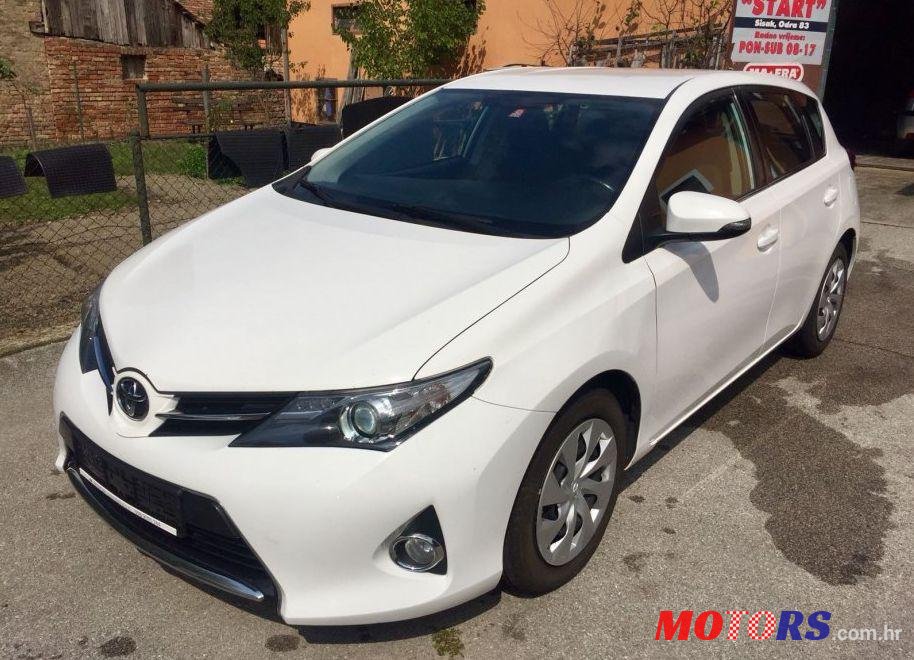 2014' Toyota Auris 1,4 D-4D Sport photo #1