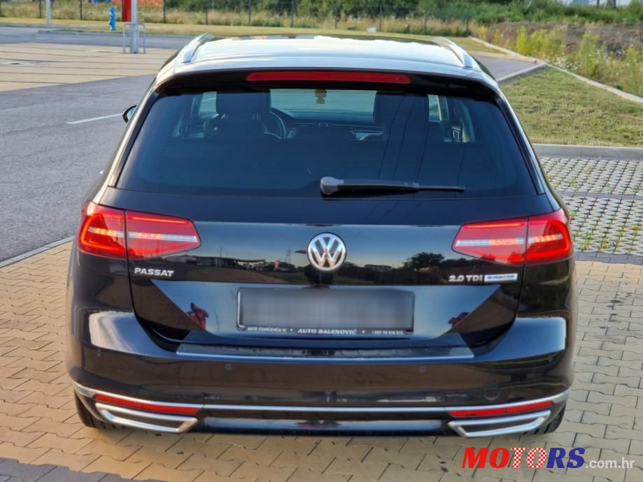 2015' Volkswagen Passat photo #3
