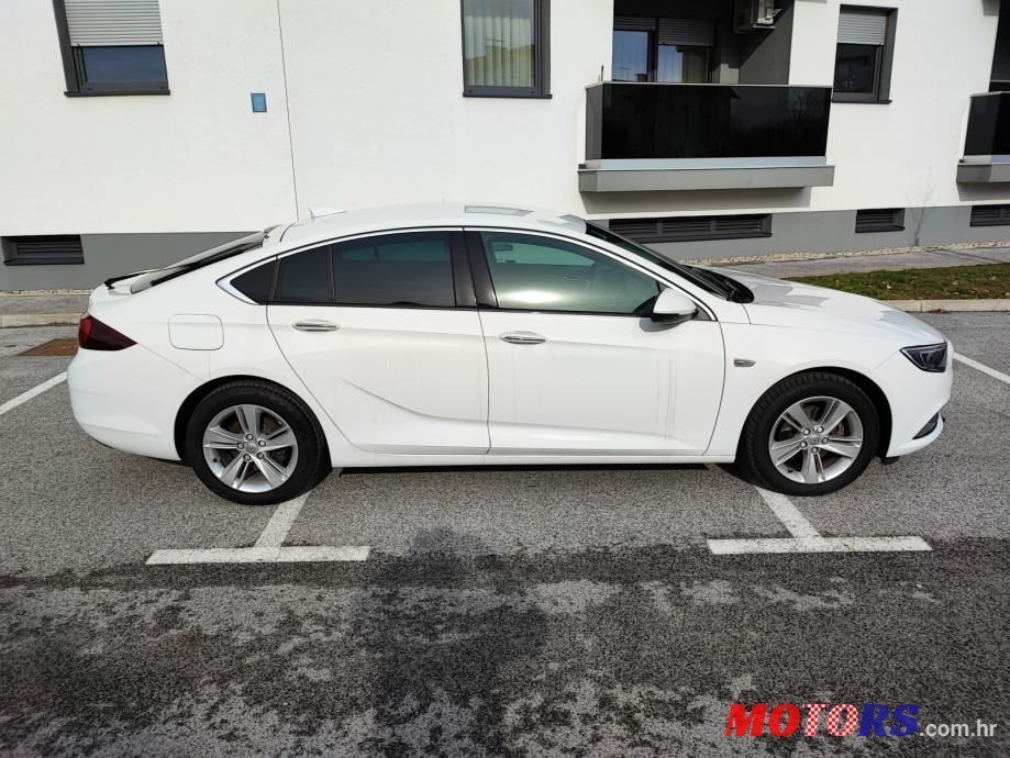 2017' Opel Insignia 1,6 Cdti photo #1