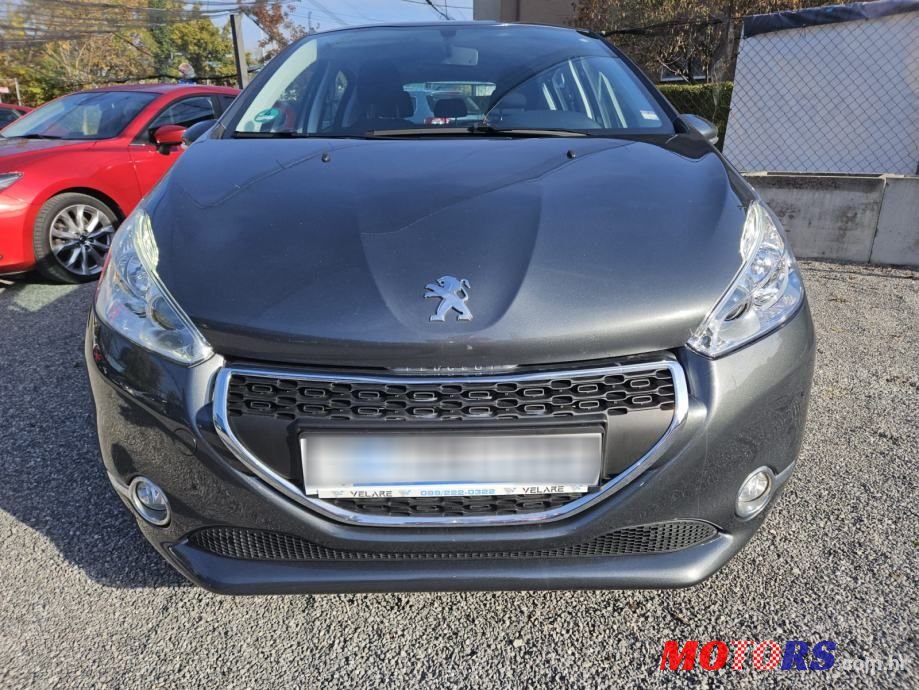 2015' Peugeot 208 1,2 photo #4