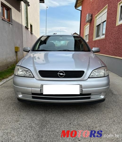 2003' Opel Astra 1,7 Dt photo #1