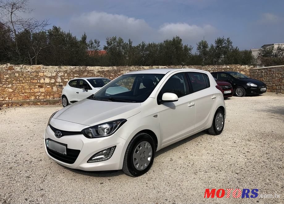 2013' Hyundai i20 photo #4