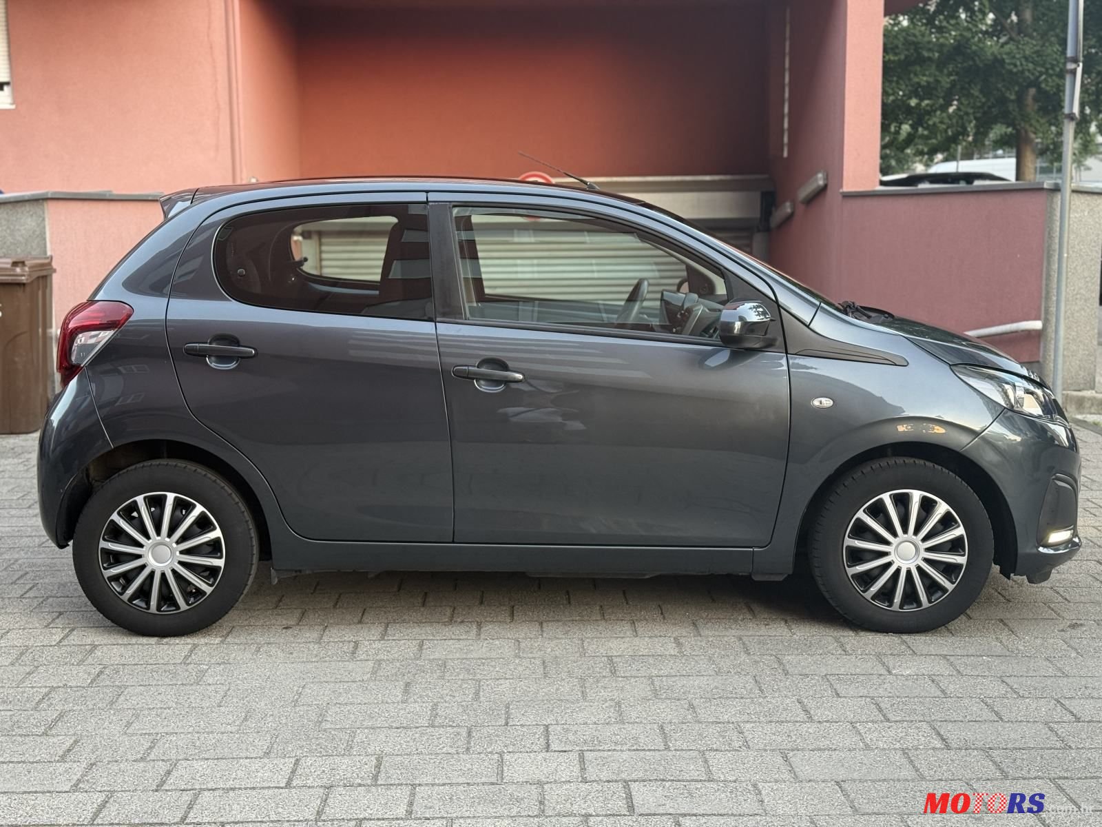 2016' Peugeot 108 1.0 photo #4