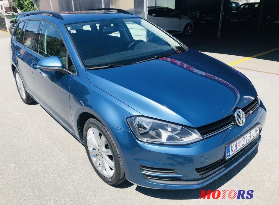 2015' Volkswagen Golf VII Variant photo #2
