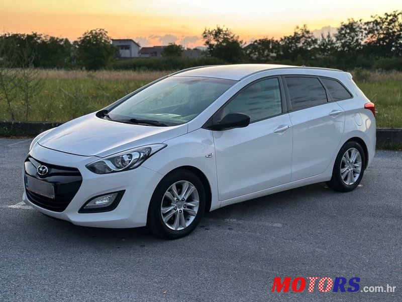 2014' Hyundai i30 1,6 Crdi photo #1