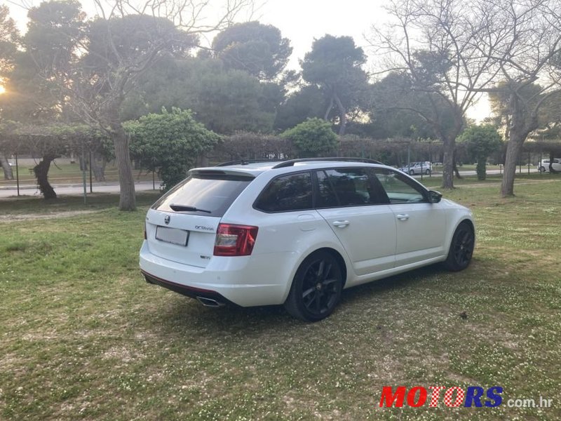 2016' Skoda Octavia Combi photo #4