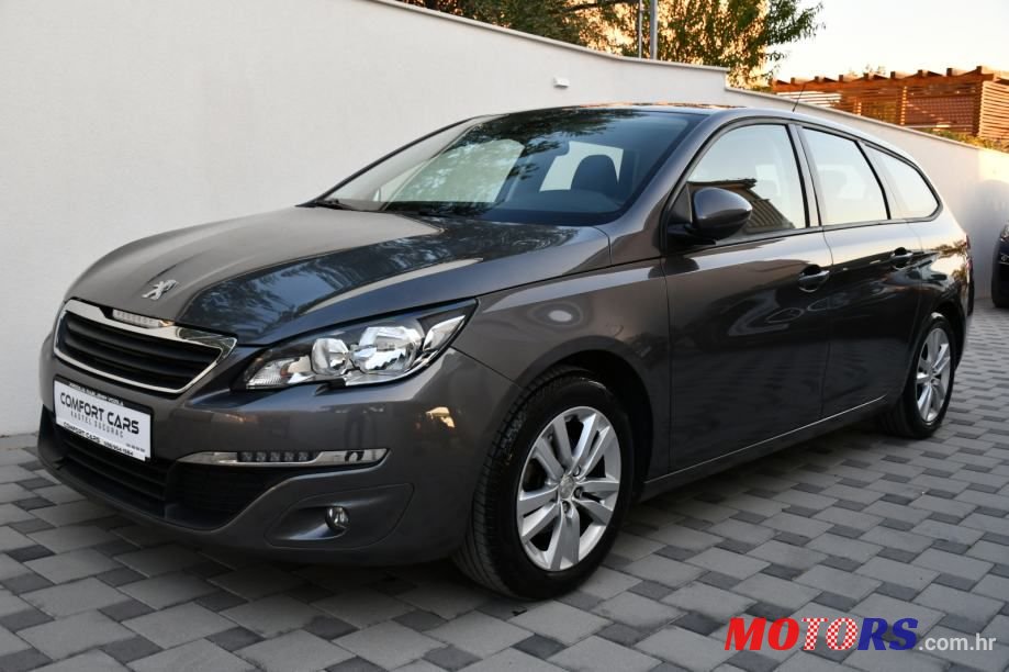 2016' Peugeot 308 photo #2
