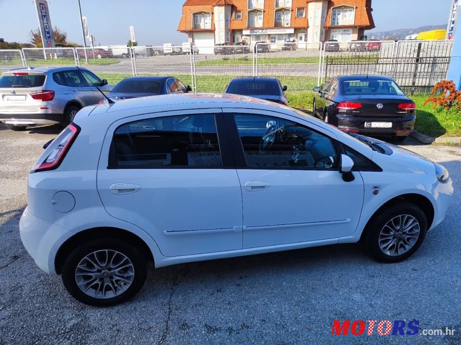 2012' Fiat Punto 1,4 16V photo #6