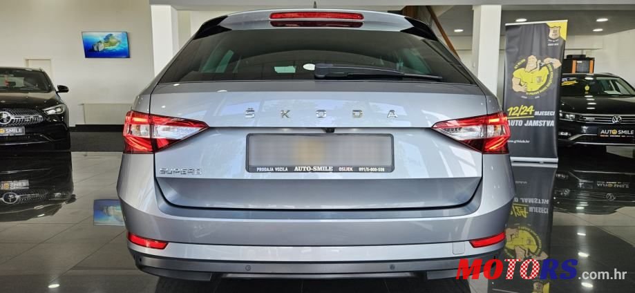 2021' Skoda Superb Combi photo #5
