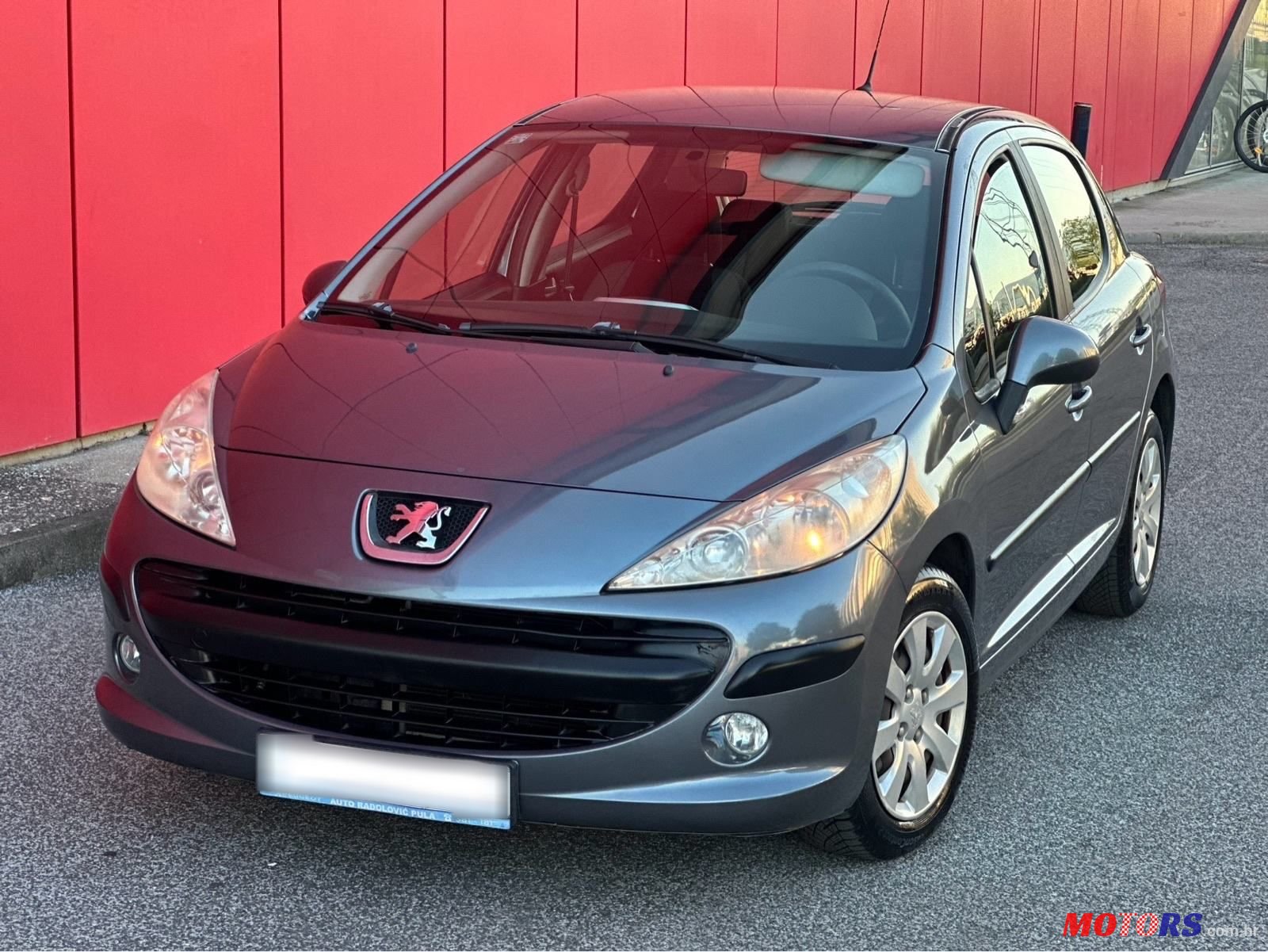 2009' Peugeot 207 1,4 Vti photo #3