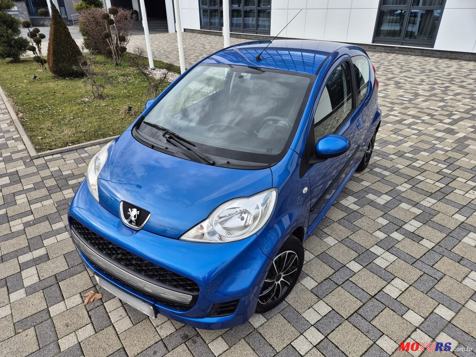 2012' Peugeot 107 1,0 photo #1