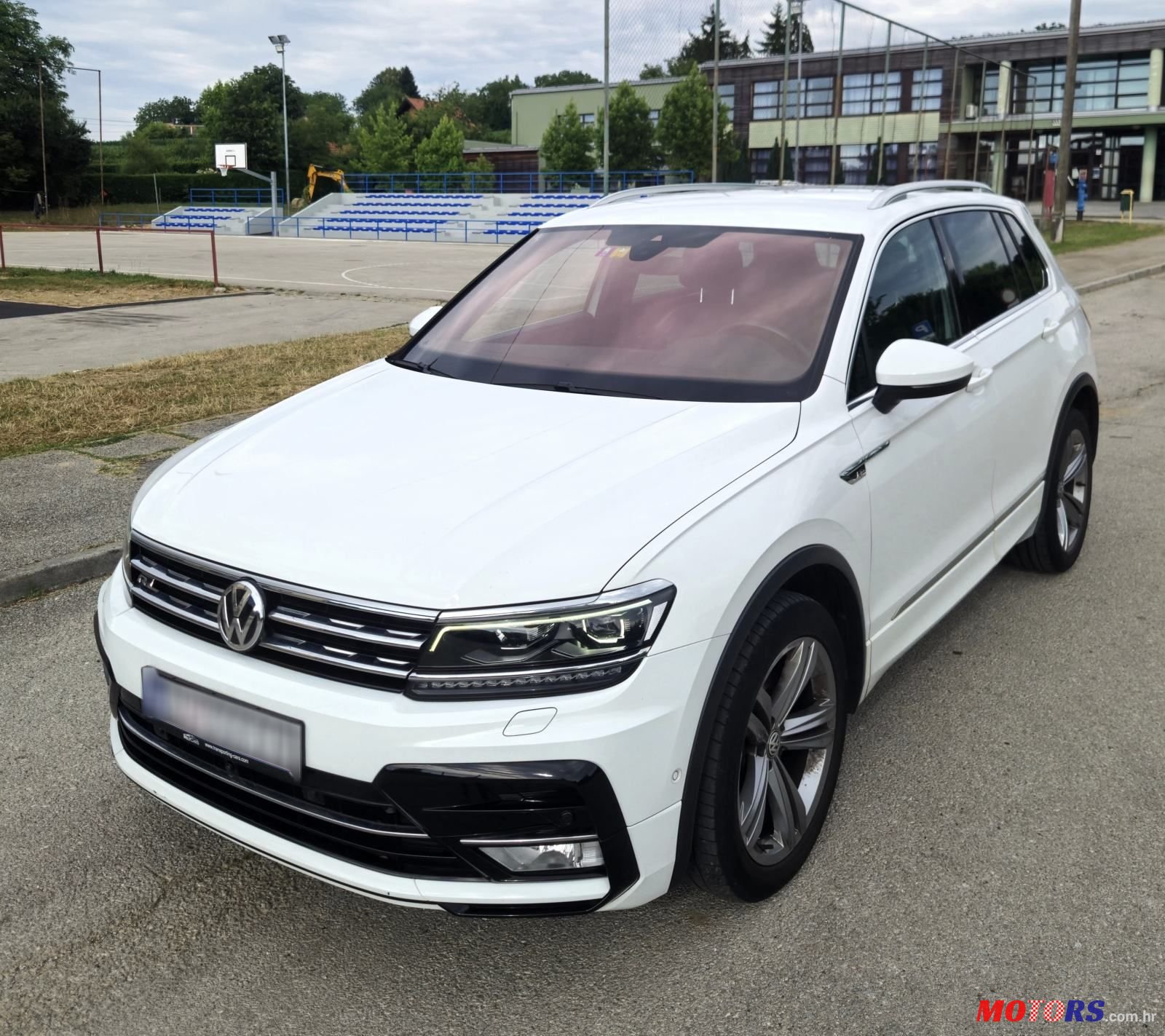 2017' Volkswagen Tiguan 2.0 Tdi 4 Motion photo #1