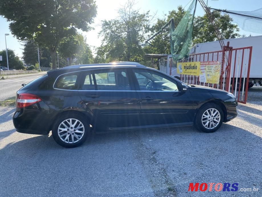 2014' Renault Laguna 1.5 Dci photo #6