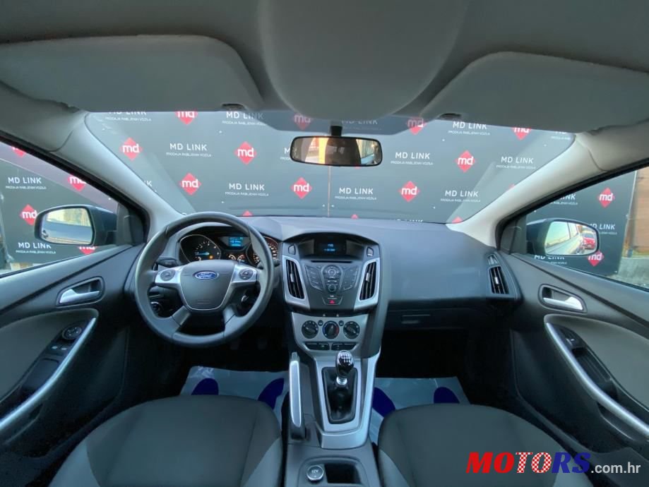 2013' Ford Focus Karavan photo #5