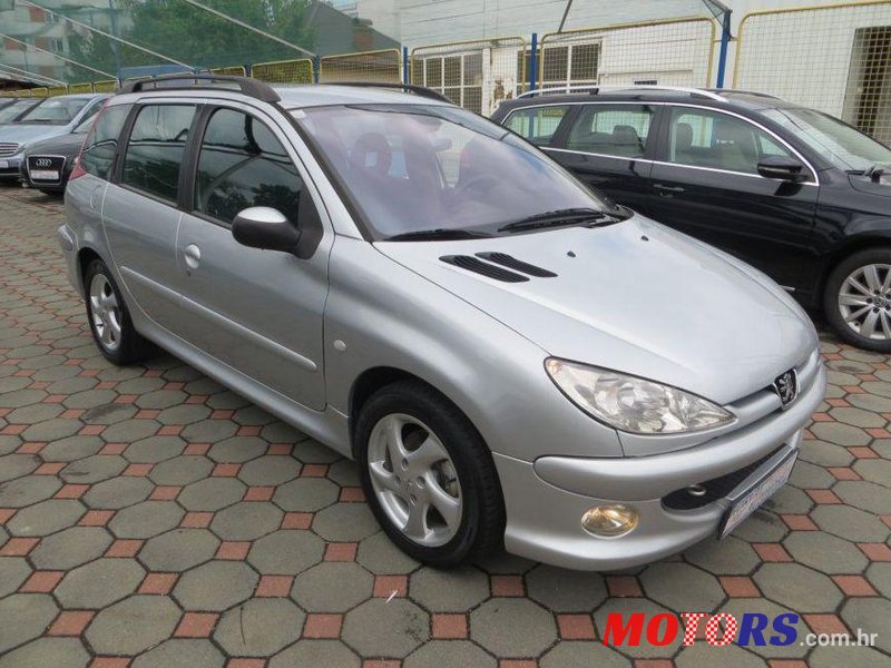 2003' Peugeot 206 206 2,0 Hdi photo #2