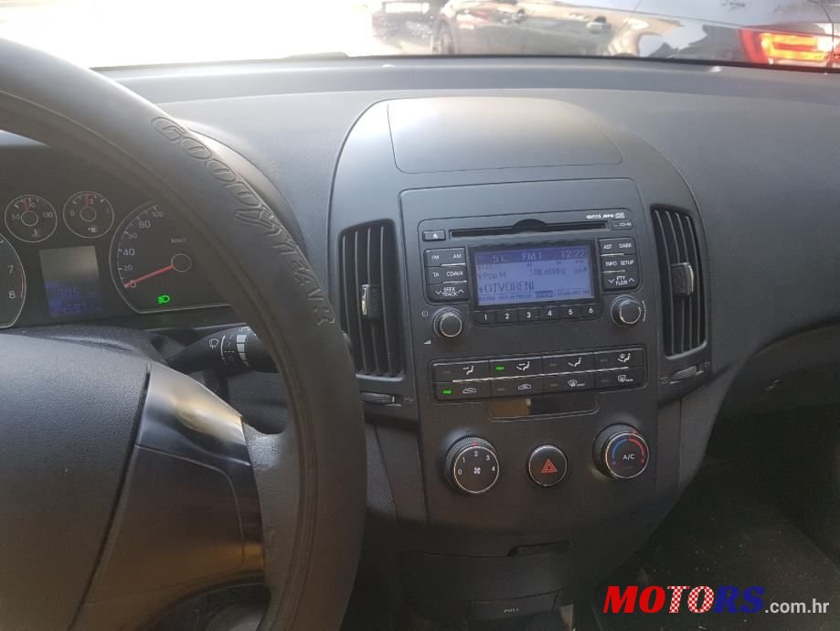 2010' Hyundai i30 1,4 photo #4